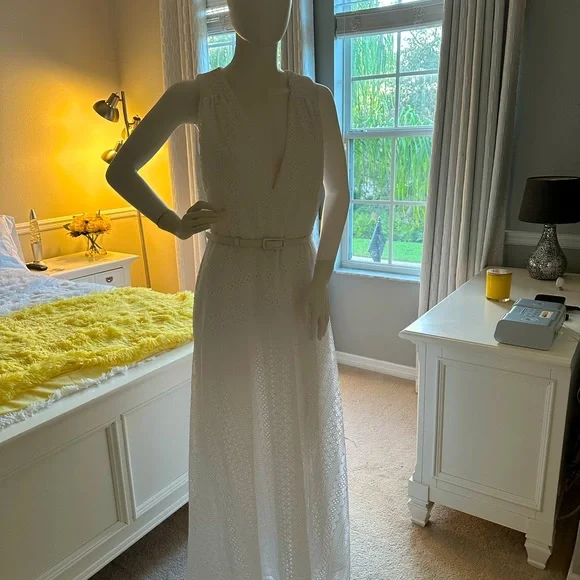 White House Black Market Full length white eyelet V neck side slit dress. Size 8 - Picture 1 of 9